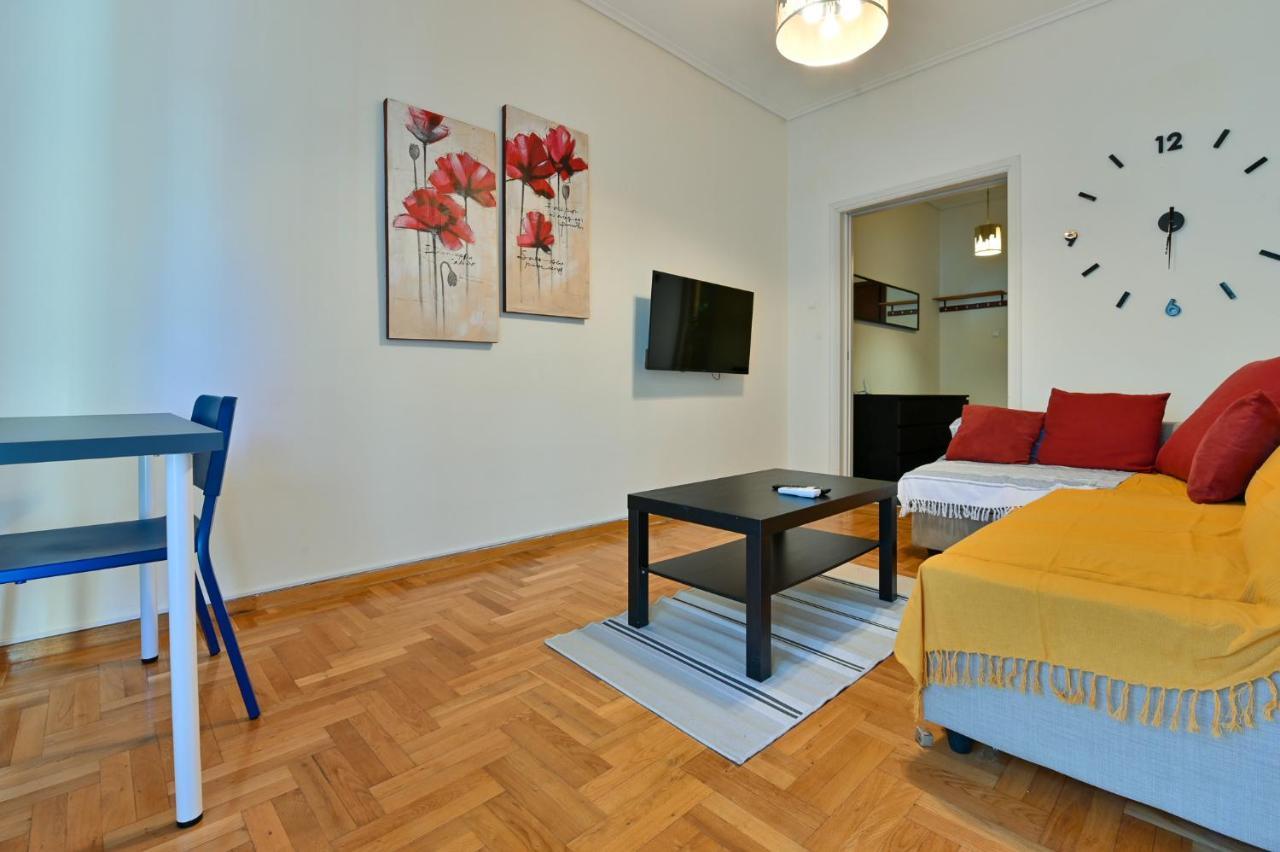 Athens Retreat 1-Bdr Apartment By Wehost Atina Dış mekan fotoğraf